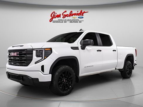 Used 2024 GMC Sierra 1500 Pro w/ Graphite Edition AWD/4WD image 3
