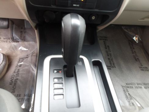Used 2011 Ford Escape XLS w/ 102A Rapid Spec Order Code FWD image 24