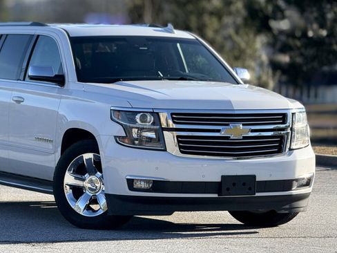 Used 2015 Chevrolet Suburban LTZ image 47