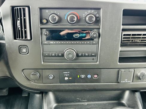 Used 2020 GMC Savana 2500 Extended w/ Driver Convenience Package image 14