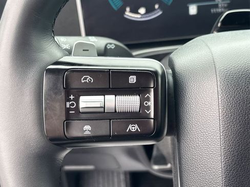 Used 2025 Hyundai Santa Fe SEL AWD/4WD image 28
