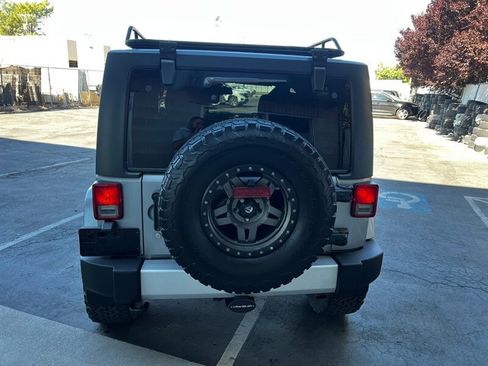 Used 2014 Jeep Wrangler Sahara w/ Connectivity Group AWD/4WD image 6