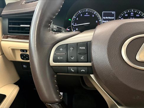 Used 2018 Lexus ES 350 w/ Luxury Package w/Wood Trim FWD image 22