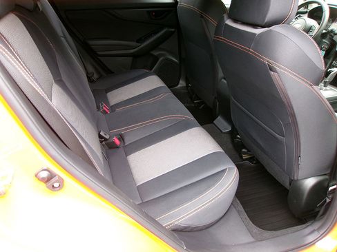 Used 2018 Subaru Crosstrek 2.0i Premium image 11