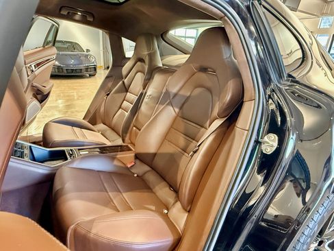 Used 2018 Porsche Panamera Turbo image 41
