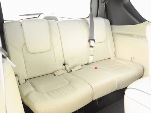 Used 2024 INFINITI QX80 Sensory image 22