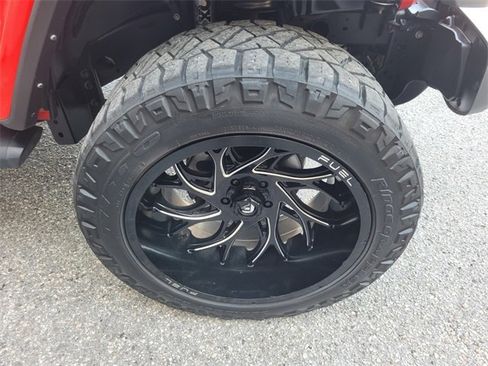 Certified 2022 Jeep Wrangler Unlimited Sahara image 16