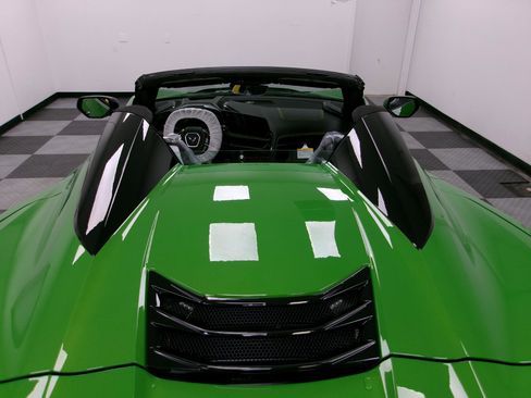 New 2026 Chevrolet Corvette ZR1 w/ ZR1 Carbon Fiber Aero Package image 9