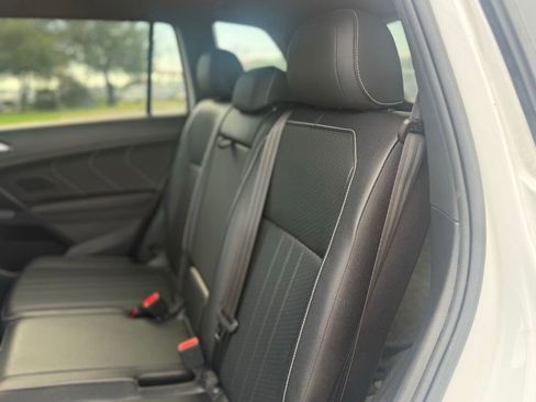 Used 2023 Volkswagen Tiguan SE R-Line AWD/4WD image 10