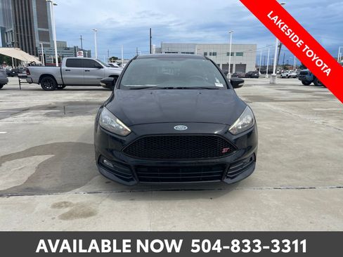 Used 2018 Ford Focus ST FWD image 8