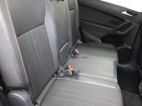 Used 2024 Volkswagen Tiguan Wolfsburg Edition image 21