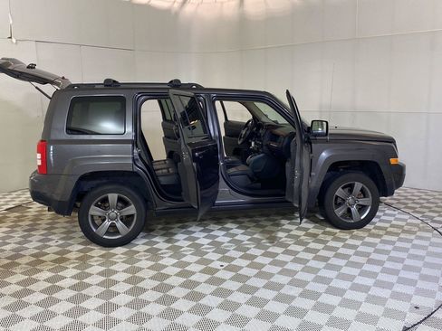 Used 2015 Jeep Patriot High Altitude AWD/4WD image 40