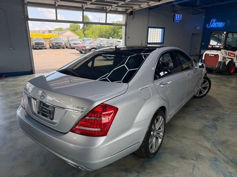 Used 2012 Mercedes-Benz S 550 4MATIC image 3