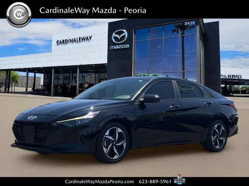 Used 2023 Hyundai Elantra SEL w/ Convenience Package FWD image 1
