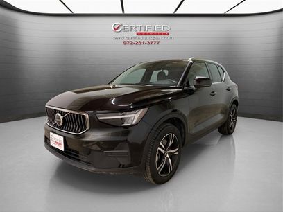 Used 2025 Volvo XC40 B5 Core