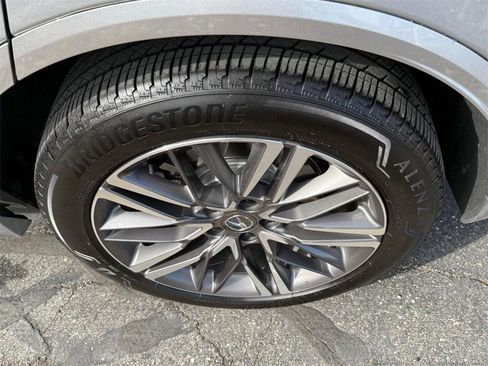 Used 2025 Acura MDX w/ Advance Package image 7