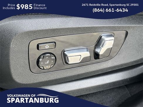 Used 2022 BMW X5 M50i image 19