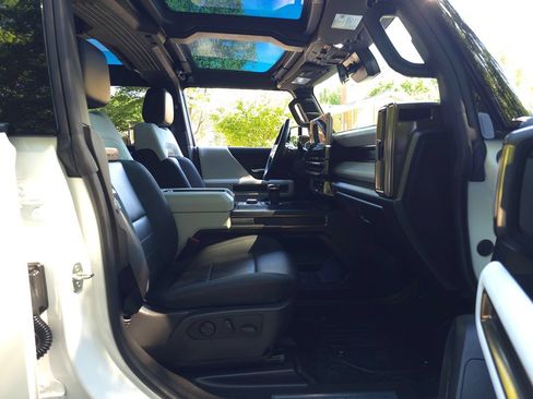Used 2023 GMC Hummer EV Edition 1 AWD/4WD image 23