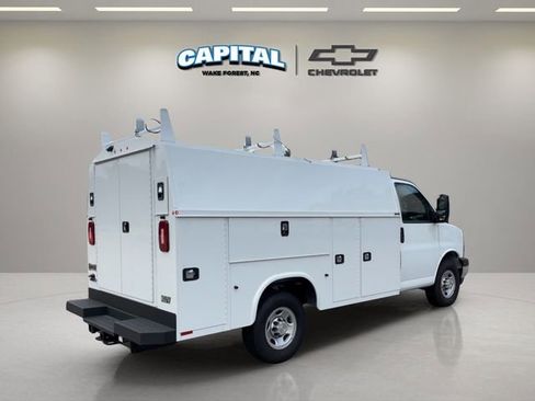 New 2025 Chevrolet Express 3500 w/ Power Convenience Package RWD image 5