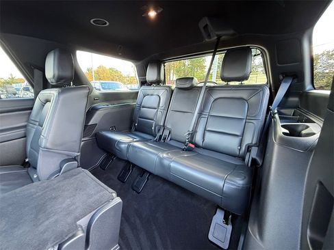 Used 2023 Lincoln Navigator Reserve image 24