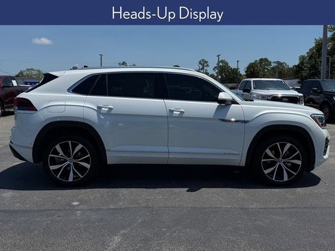 Used 2026 Volkswagen Atlas Cross Sport SEL Premium R-Line AWD/4WD image 5