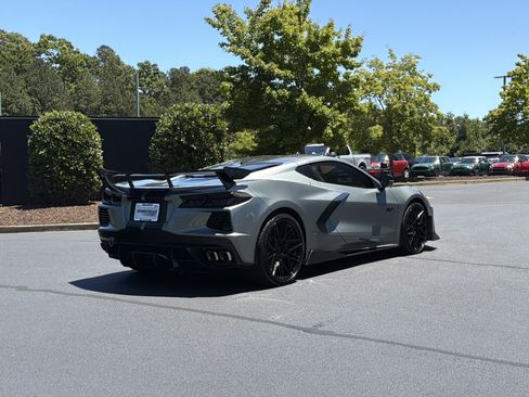 Used 2023 Chevrolet Corvette Stingray Premium Cpe w/ 3LT RWD image 3