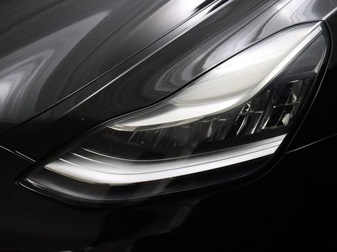 Used 2023 Tesla Model Y Long Range image 4