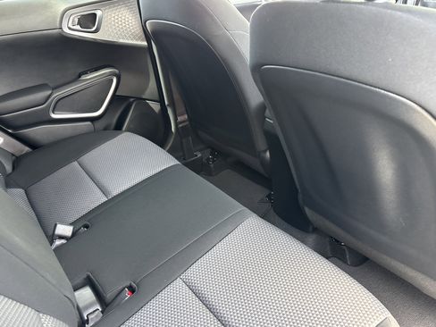 Certified 2025 Kia Soul LX w/ LX Technology Package FWD image 11