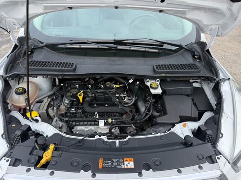 Used 2019 Ford Escape SE image 19