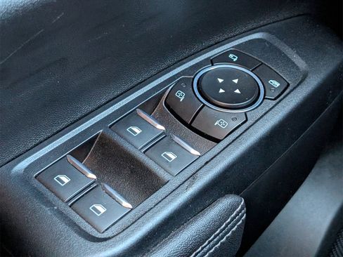 Used 2025 Ford Ranger XLT w/ FX4 Off-Road Package image 19