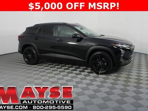 New 2026 Chevrolet Trax ACTIV w/ Driver Confidence Package image 1