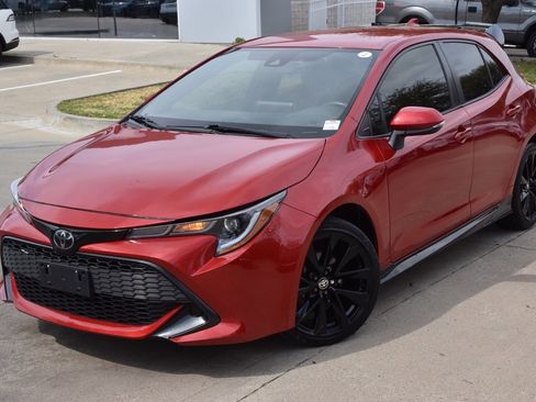 Used 2021 Toyota Corolla SE w/ Special Edition image 37