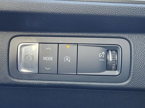 Used 2024 Chevrolet Traverse LT image 23