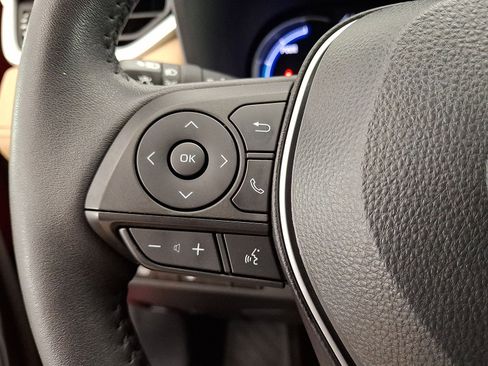 Certified 2023 Toyota RAV4 XLE Premium AWD/4WD image 9