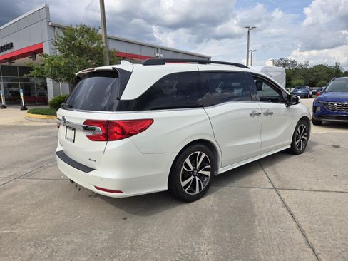 Used 2018 Honda Odyssey Elite image 11