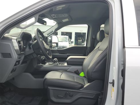 Used 2025 Ford F150 Lariat w/ Equipment Group 501A Mid image 19