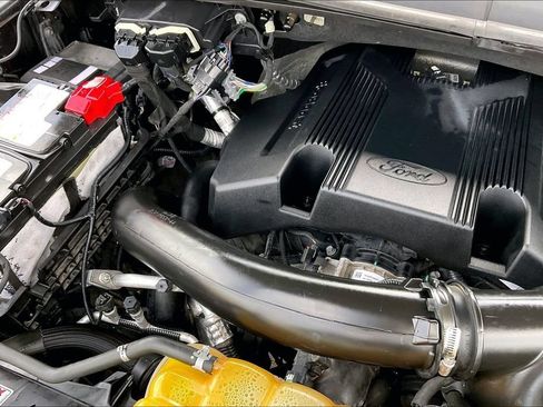 Used 2018 Ford F150 Platinum w/ Equipment Group 701A Luxury RWD image 32