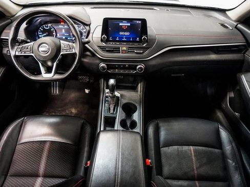 Used 2022 Nissan Altima 2.5 SR FWD image 12