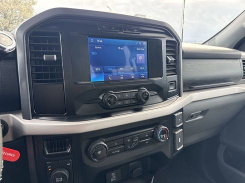 Used 2023 Ford F150 XLT AWD/4WD image 12