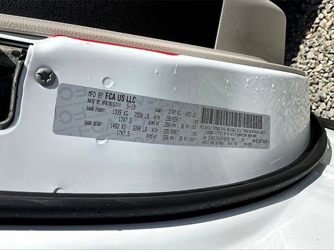 Used 2019 Chrysler Pacifica L image 22