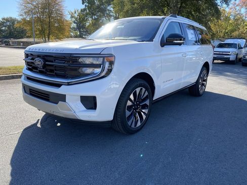 New 2025 Ford Expedition Platinum w/ Platinum Ultimate Package image 3