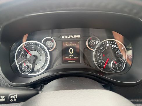 Used 2023 RAM 1500 Big Horn AWD/4WD image 16