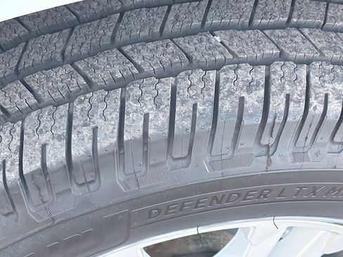 Used 2017 Ford F150 Lariat w/ Equipment Group 501A Mid AWD/4WD image 41