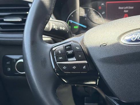Certified 2021 Ford Escape SE w/ SE Sport Appearance Package FWD image 12