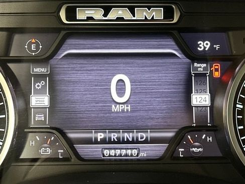 Used 2022 RAM 1500 Laramie w/ Trailer Tow Group image 18