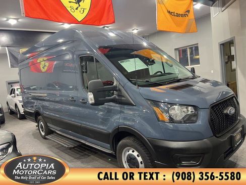 Used 2021 Ford Transit 250 148 High Roof Extended w/ Parcel Delivery Package image 6