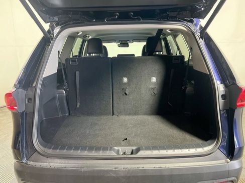 Certified 2025 Toyota Grand Highlander AWD image 22
