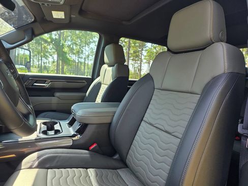 New 2026 Chevrolet Silverado 2500 ZR2 AWD/4WD image 17