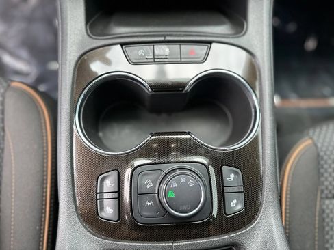 Used 2023 GMC Acadia AT4 AWD/4WD image 20