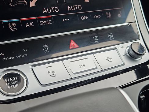 Certified 2026 Audi Q8 Prestige w/ Prestige Package AWD/4WD image 19